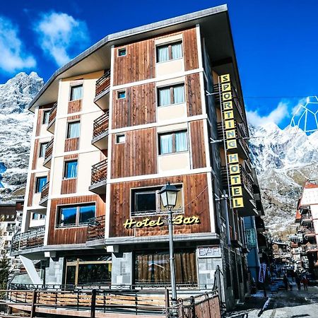 Hotel Sporting Бройл-Червиня Екстериор снимка