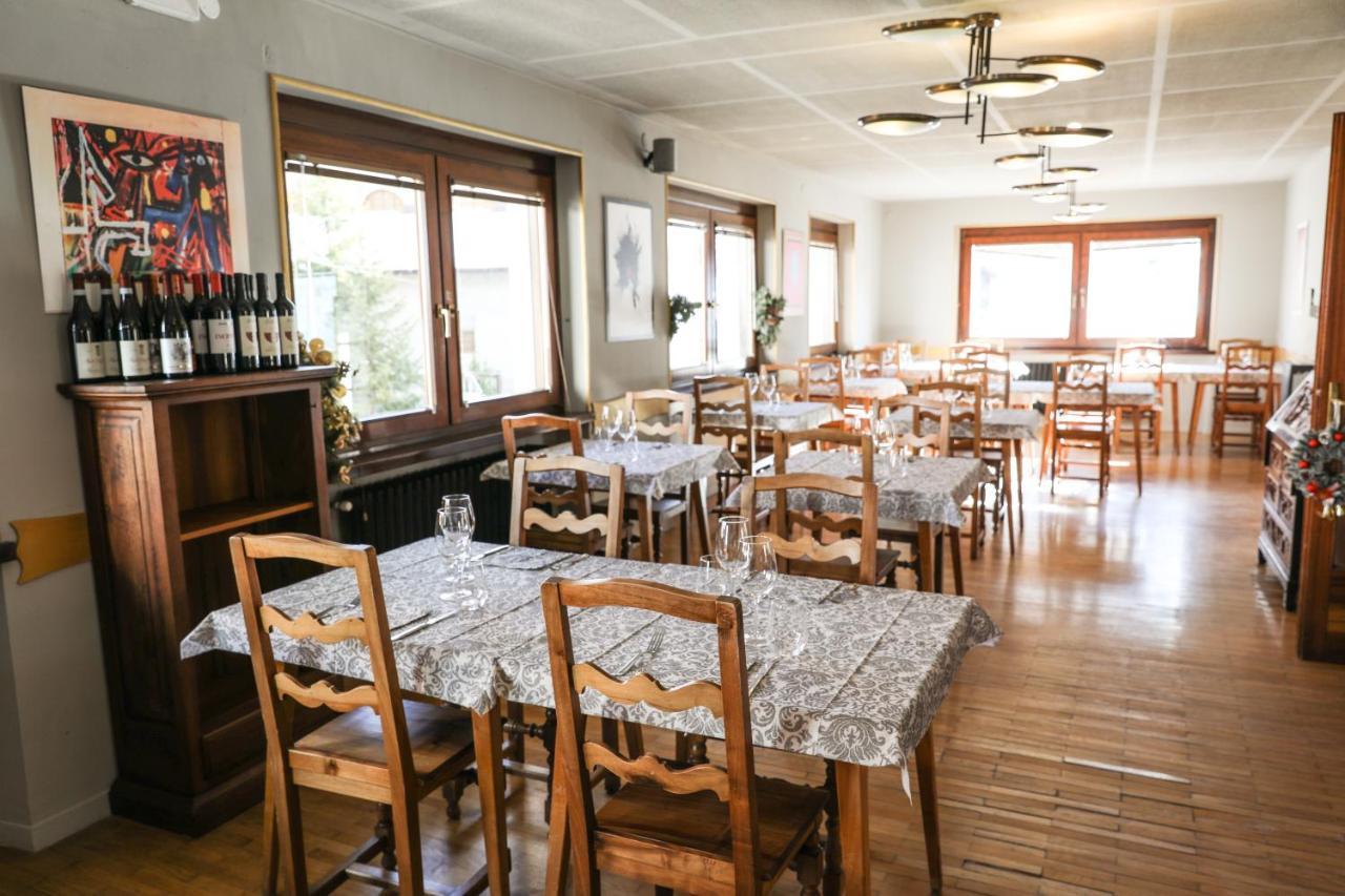 Hotel Sporting Бройл-Червиня Екстериор снимка